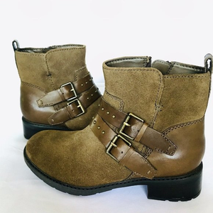 Clarks Swansea Grove Khaki Suede Ankle‎ Booties Size 5